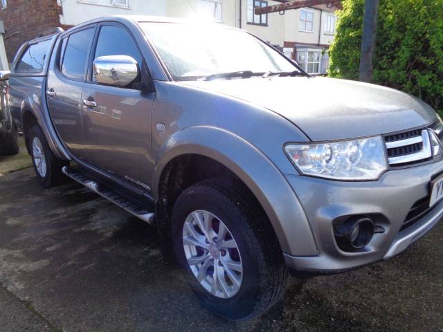 Mitsubishi L200 2.5 Double Cab DI-D Challenger 4WD Pick Up Diesel Grey