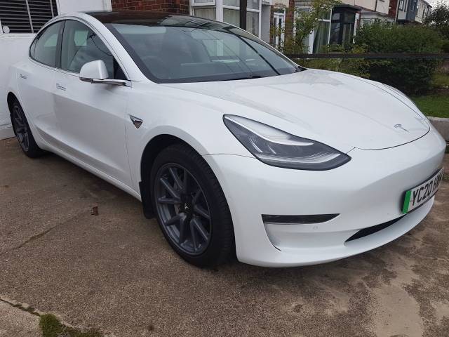 Tesla Model 3 Long Range AWD 4dr Auto Saloon Electric White