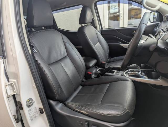 2017 Nissan Navara Double Cab Pick Up Tekna 2.3dCi 190 4WD Auto