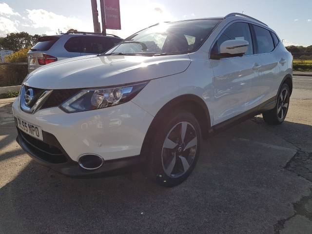 2015 Nissan Qashqai 1.5 dCi N-Tec+ 5dr