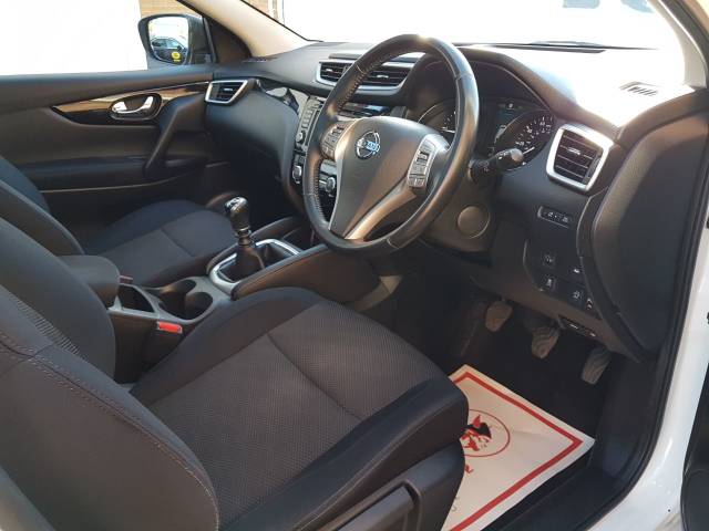 2015 Nissan Qashqai 1.5 dCi N-Tec+ 5dr